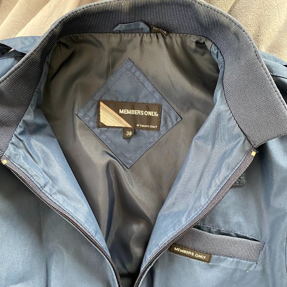 Vintage Navy Members Only Bomber Jacket - Picture 2 of 6
